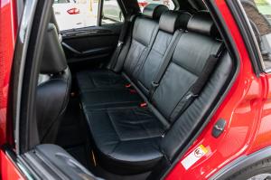 BMW X5 4.8is 2004 года  (NA)